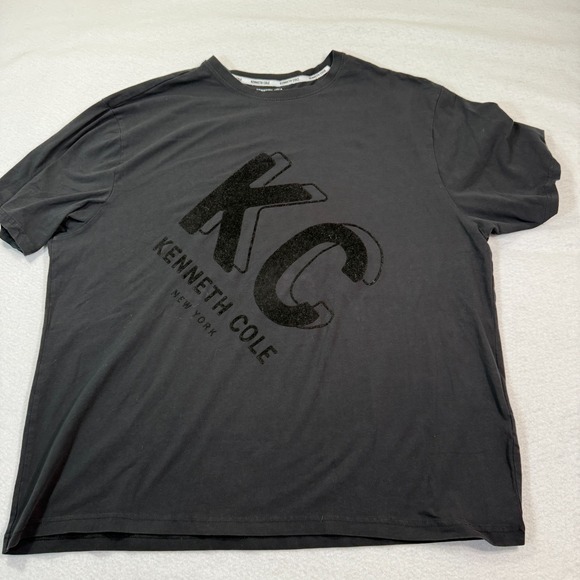 Kenneth Cole KC Logo T-Shirt 2X Black New York Graphic Tee Mens Casual Cotton To - Picture 1 of 5
